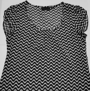 Black & white tiny sleeve